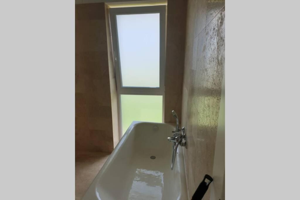 Garden Leisure Apartments Brasov Luaran gambar